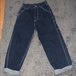 90s style baggy jeans
